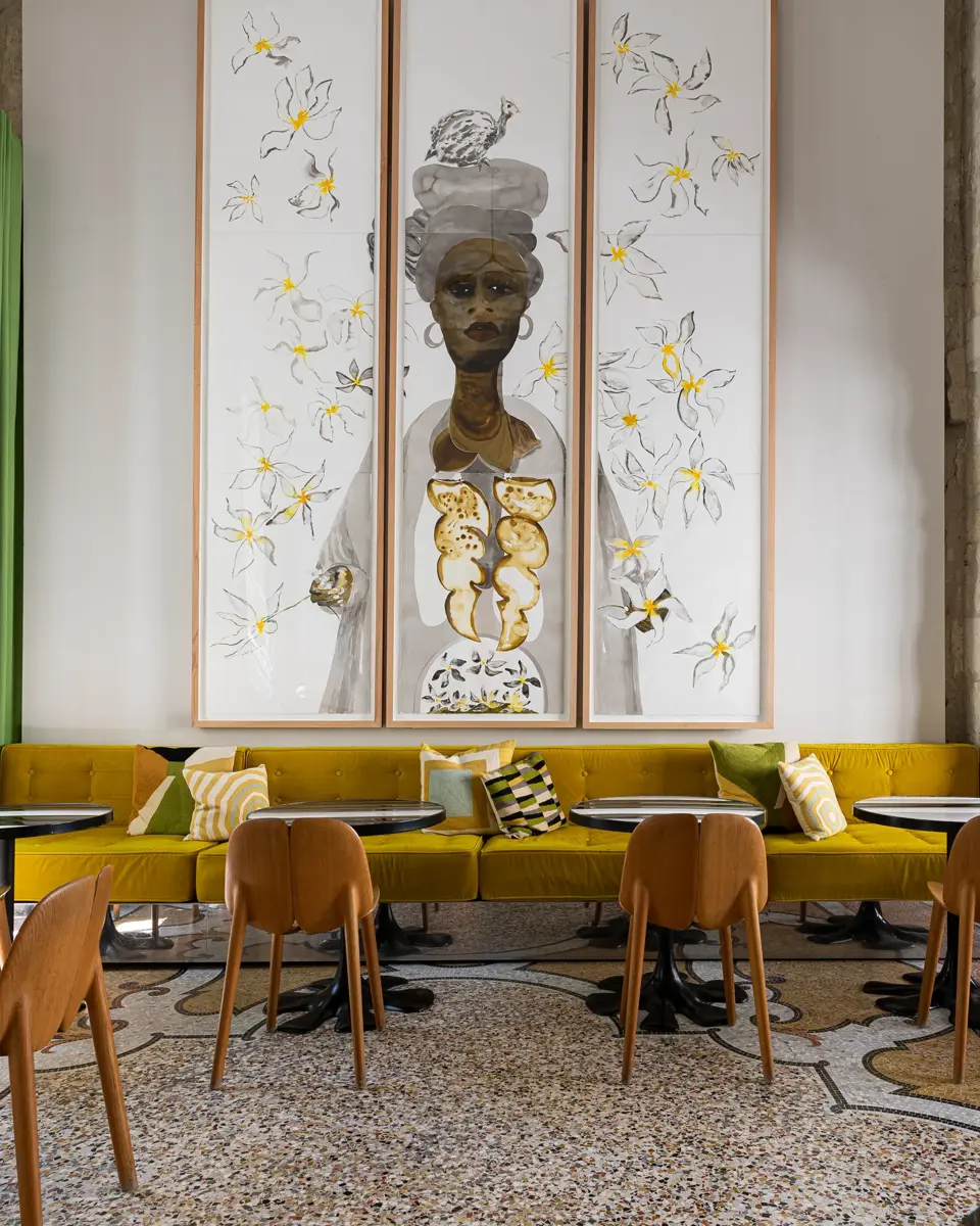 View of hotel Le Cloître's lounge in Arles